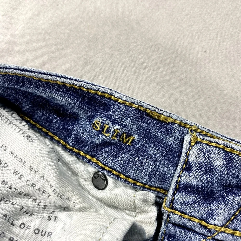 American Eagle Jeans Mens 30x33 Blue Denim Slim Extreme Flex Skinny Distressed ^